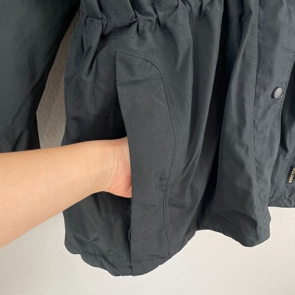 Mountain Equipment Co-Op Womens Petite Medium Gore-Tex Jacket Stowaway Hood - Picture 10 of 16